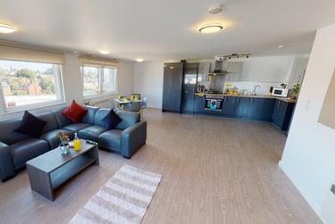 Bronze En Suite at iQ Marsden House, 1-3 Burley Road, City Centre, Leeds, LS31JZ - Image 3